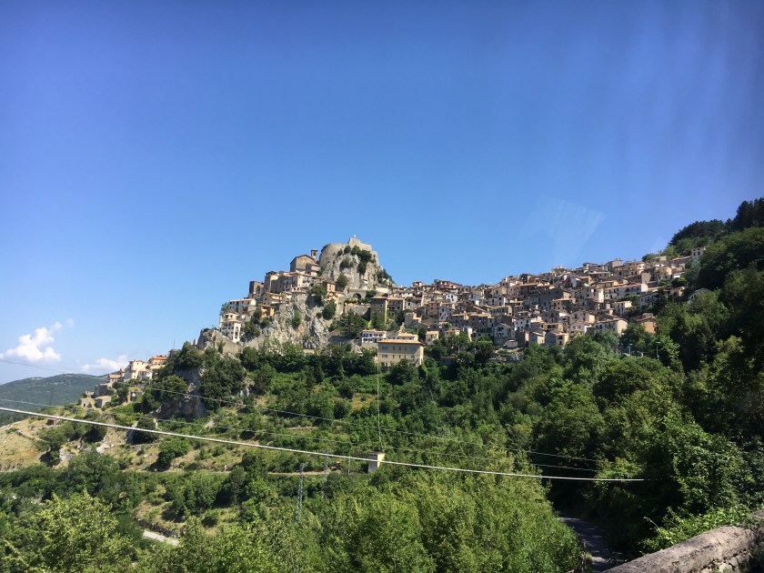 Veduta del borgo di Cervara di Roma