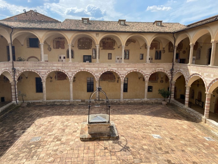 Portico della Basilica di San Francesco d'Assisi